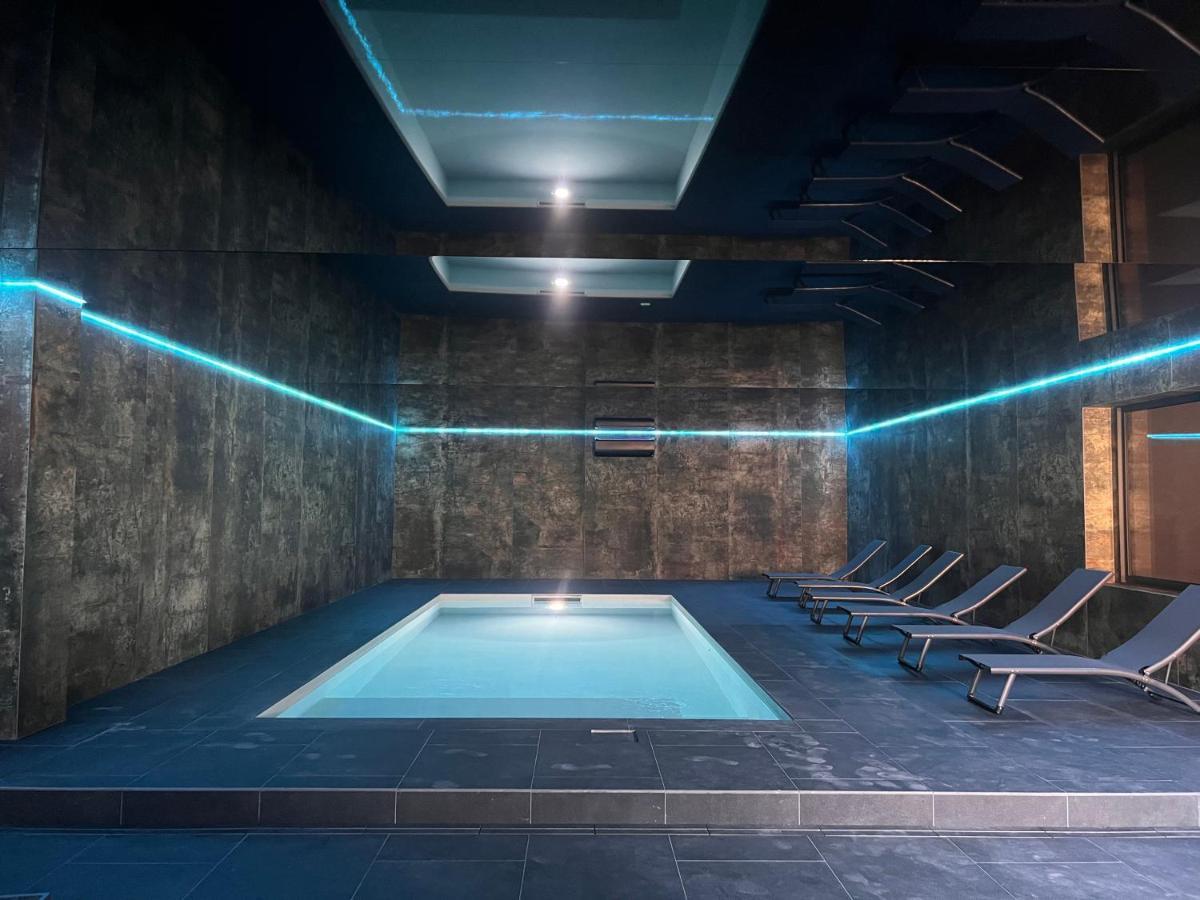 Villa 400M2 Piscine Interieure Tres Calme Agde Eksteriør bilde