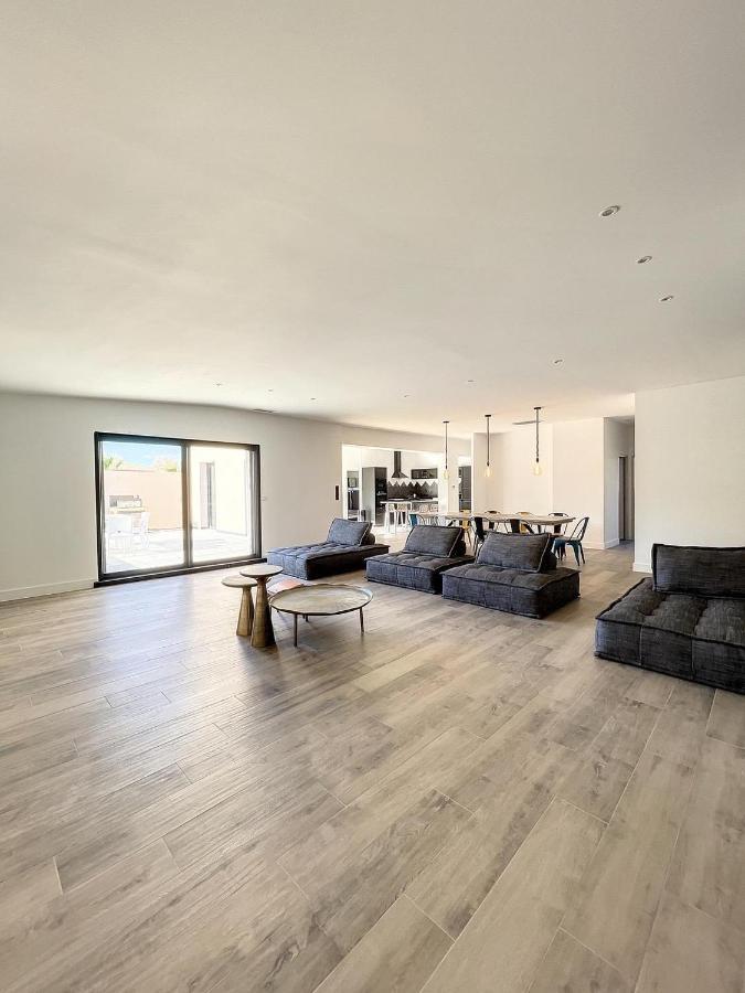 Villa 400M2 Piscine Interieure Tres Calme Agde Eksteriør bilde